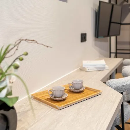 Montparnasse - Premium Business Apartment *